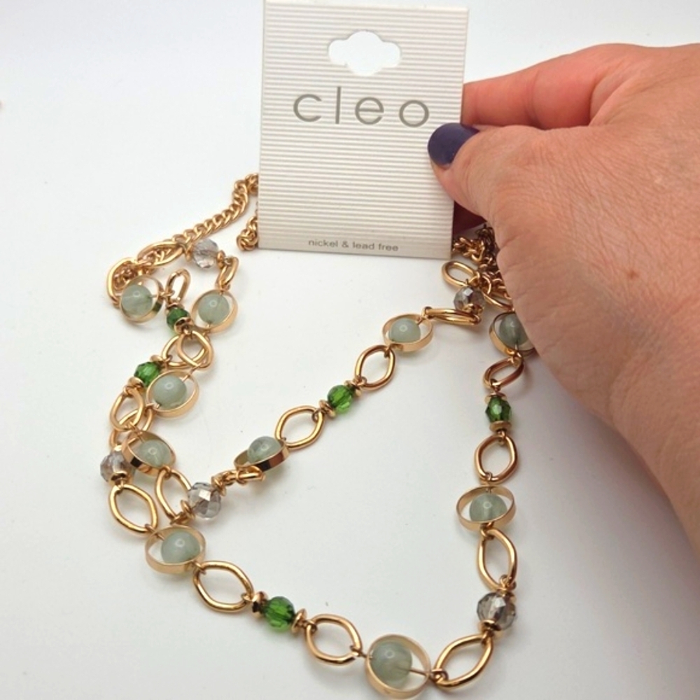 NWT Doble strand Necklace Gold tone chain
